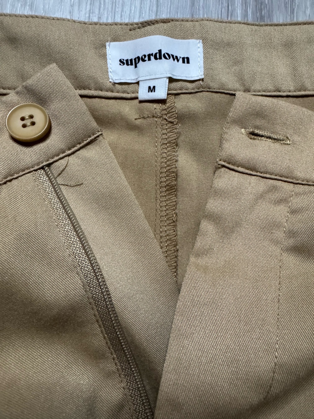 SUPERDOWN | Vivian Straight Leg Trouser Pant | Tan Khaki | Size M - Picture 6 of 12
